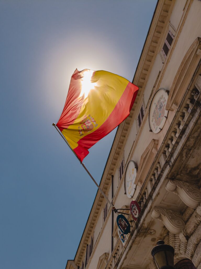 Ayudas y Subvenciones para Placas Solares en España 2026