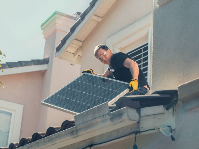 Qué es el Autoconsumo Fotovoltaico y Cómo Funciona (2026)